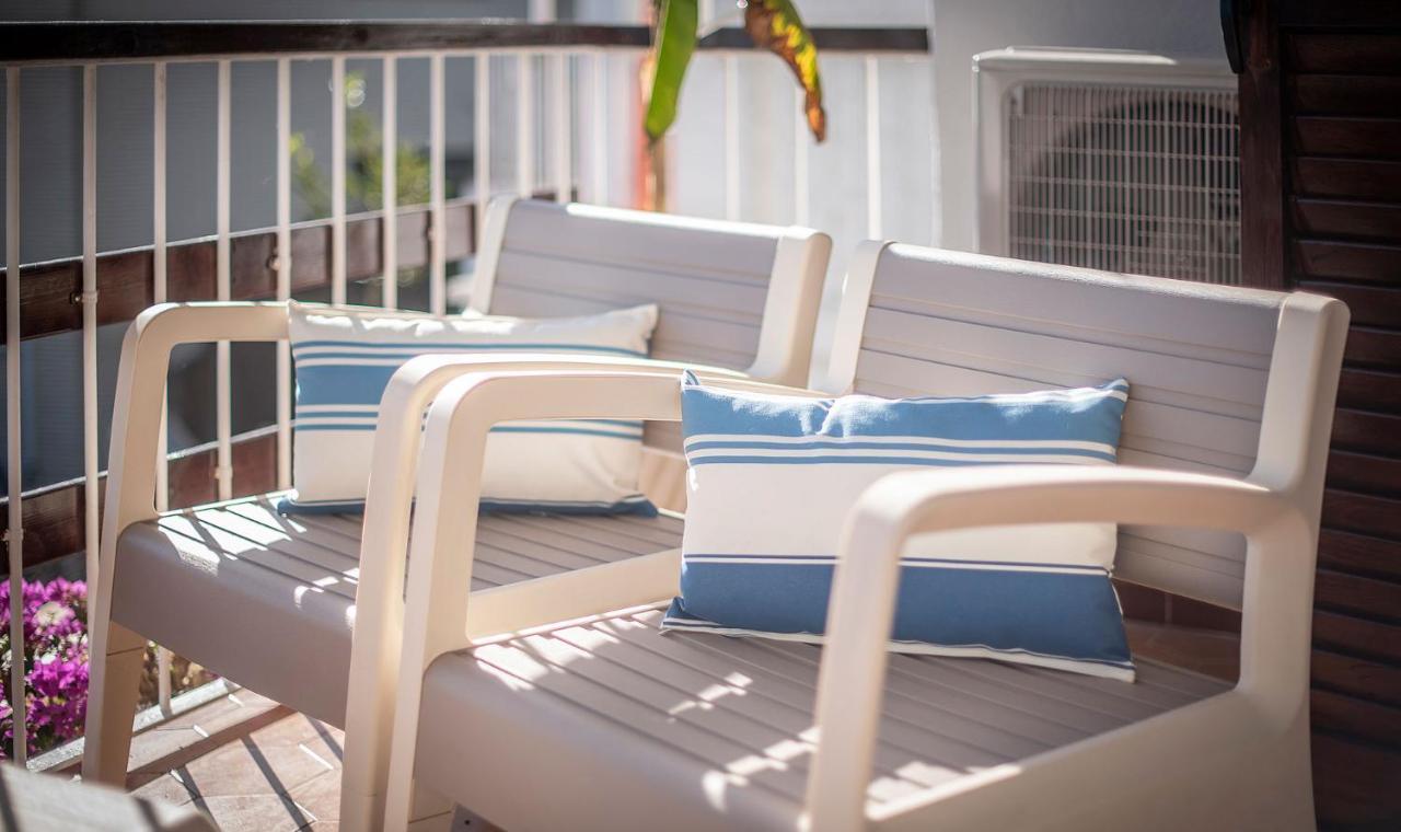 Tarracohomes-th123 With Sea View Terrace In Cala Romana